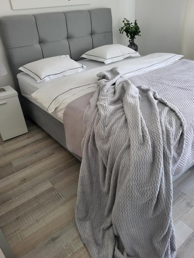 Split Mari Apartment Dış mekan fotoğraf